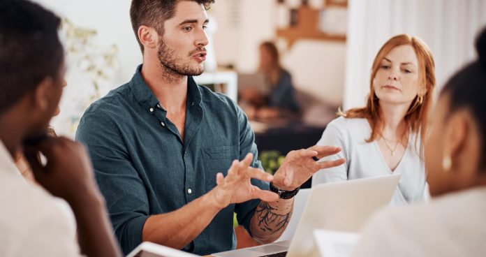 Cum sa depasesti obiectiile clientilor si sa inchizi vanzarea Cum sa depasesti obiectiile clientilor si sa inchizi vanzarea