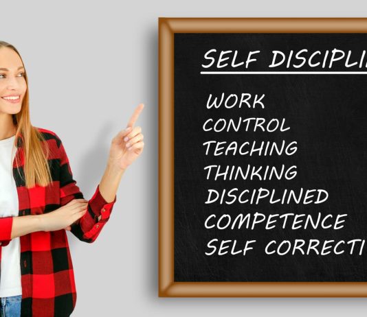 Persoana organizandu-si programul pentru a-si creste disciplina