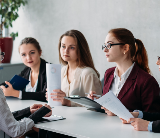 Cum sa recrutezi angajati de top fara buget mare