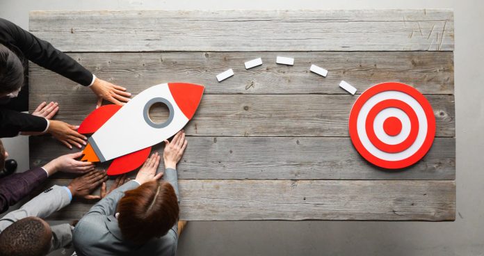 7 pasi pentru a lansa o afacere fara sa renunti la jobul actual