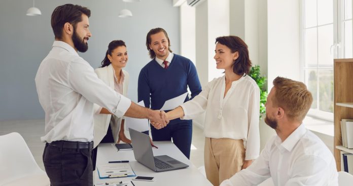 Cum sa creezi un proces de interviu structurat pentru angajari mai bune