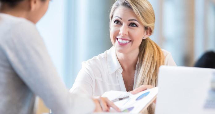 De ce trebuie sa educi clientul inainte de a-i vinde un produs