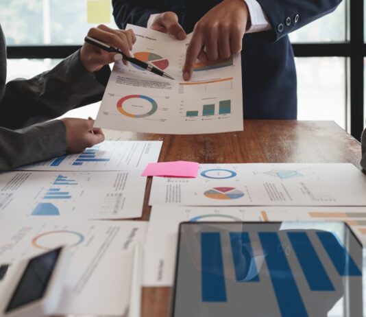 Capital și investitori strategici din golf pentru proiectele din românia