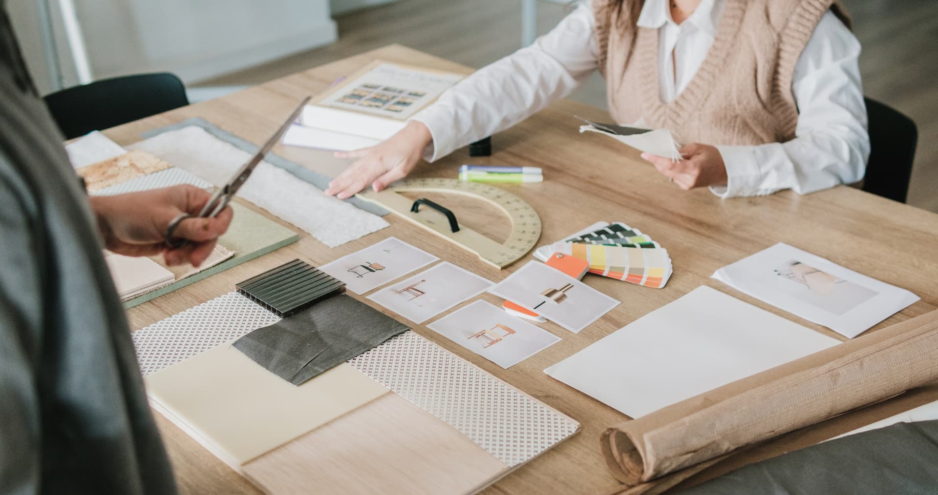 Servicii de design interior pentru spații urbane mici - idei de afaceri